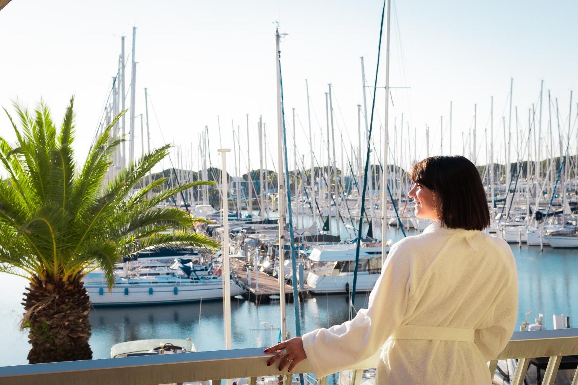 Amourette A Port Camargue Ле-Гро-дю-Руа Экстерьер фото